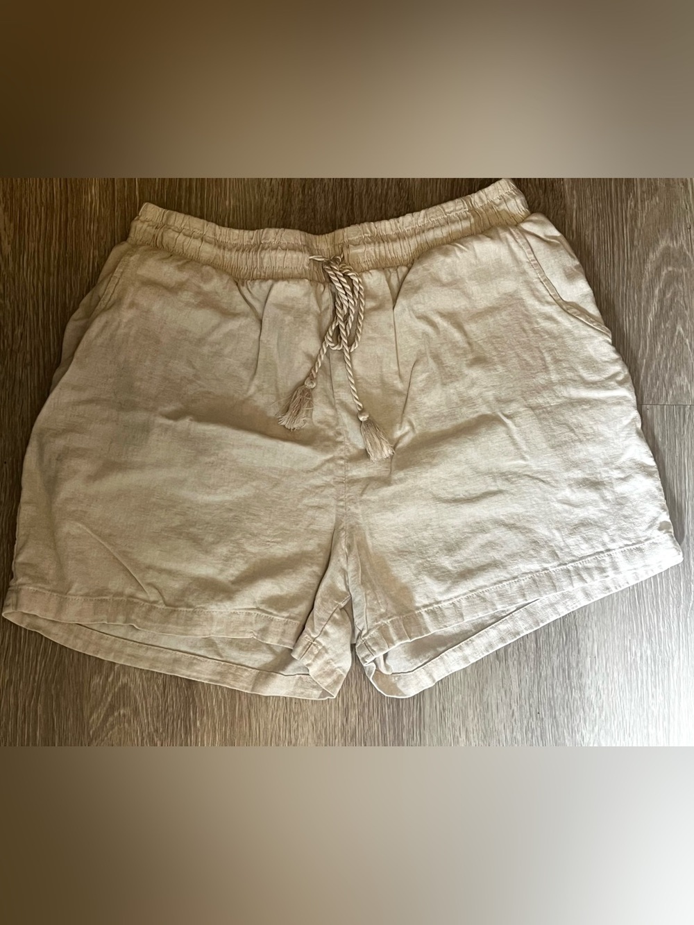 Women’s Drawstring Linen-Blend Shorts - Beige